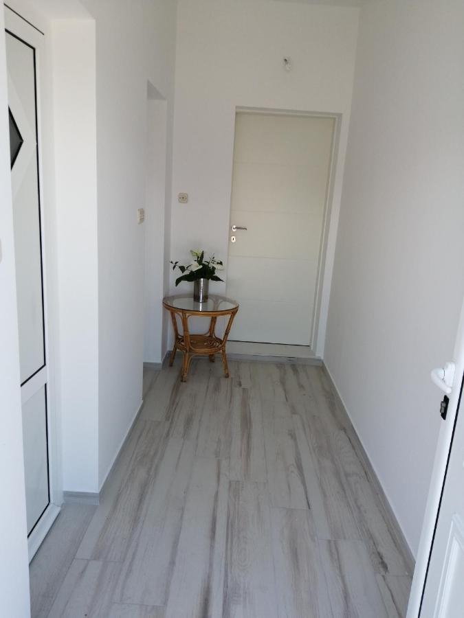 Apartman Luis Silence Šestanovac Eksteriør billede